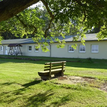 Gut Rattelvitz, Galerie F West