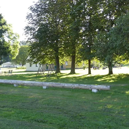 Gut Rattelvitz, Galerie F West * Gingst