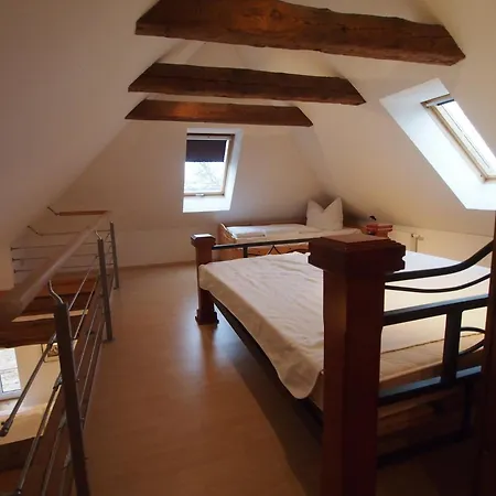 Gut Rattelvitz, Galerie F West Apartament