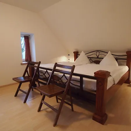 Gut Rattelvitz, Galerie F West Apartament Gingst